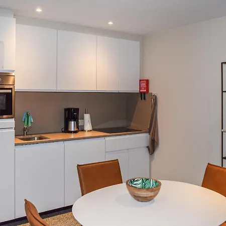 Awesome In With Wifi And 1 Bedrooms *